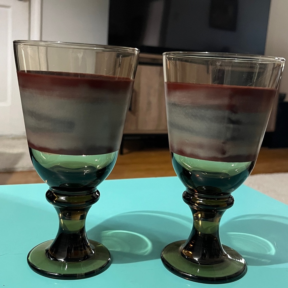 Vintage Amber Glass Goblets – Set of 2 🍷